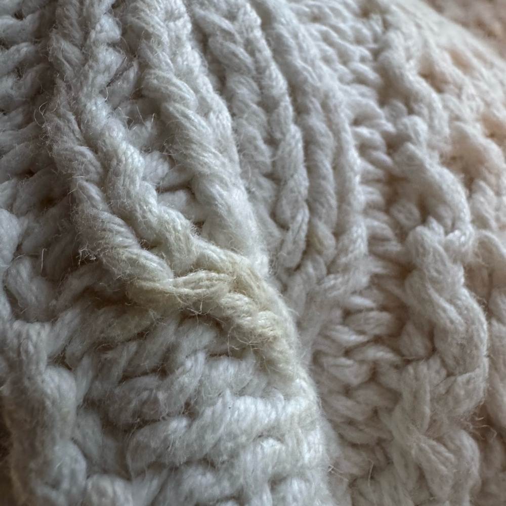 Express Hand Knitted International Ivory Cable Knit Sweater - Picture 10 of 11